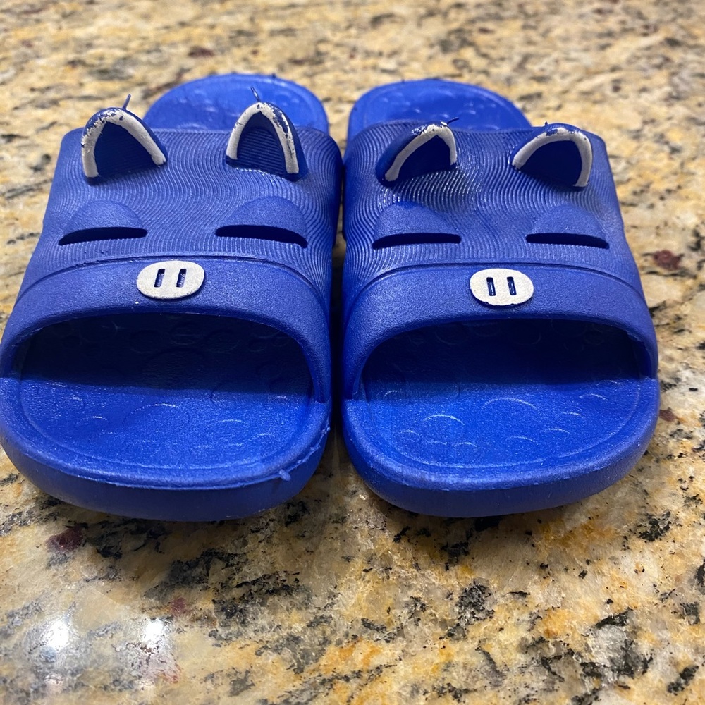 BLUE KIDS SLIDE Sandals
